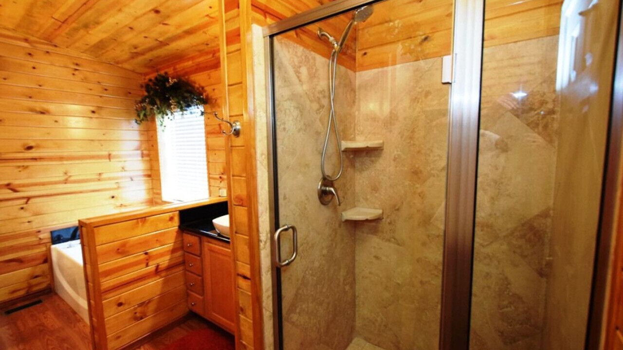 Photo of Bathroom in Peter Pan