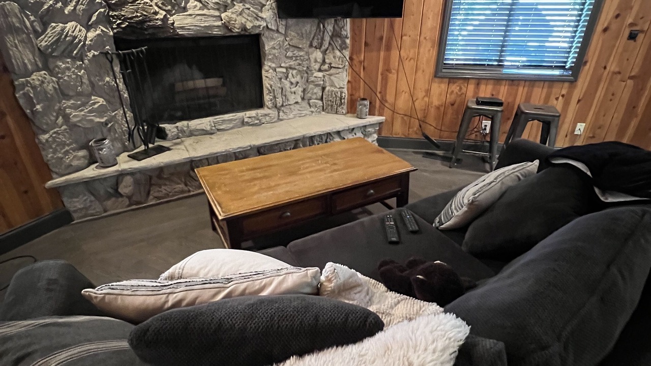 Photo of Livingroom in Blue Jay