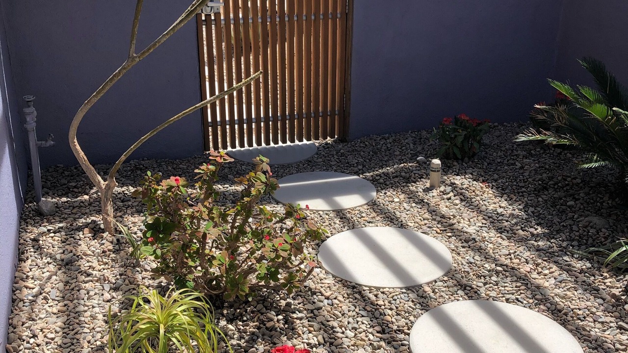 Photo of Outdoor in Racquet Club Estates