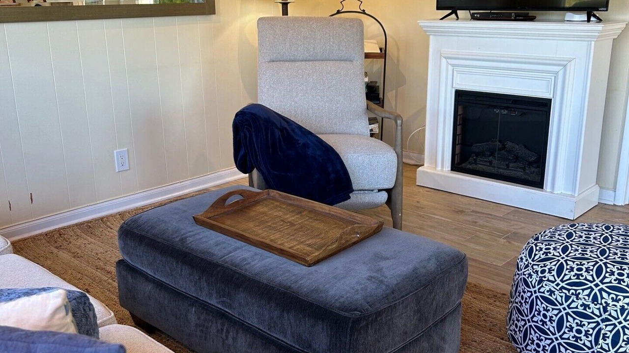 Photo of Livingroom in Alta Mesa