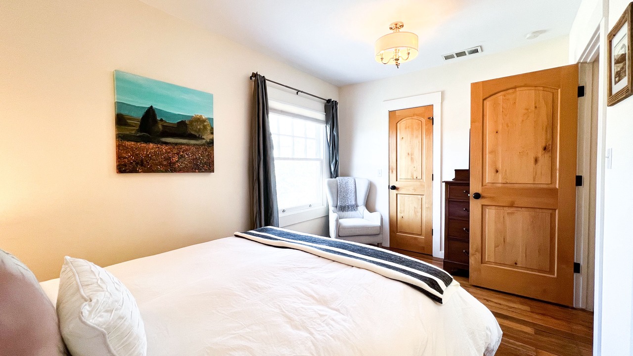 Photo of Bedroom in St. Helena