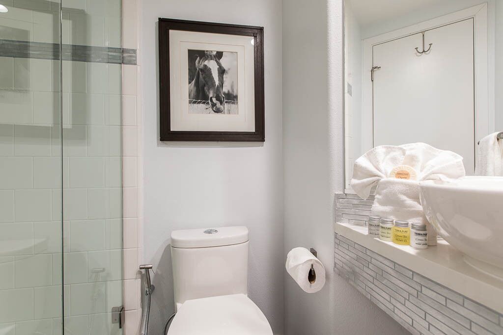 Photo of Bathroom in Gas Lamp Section