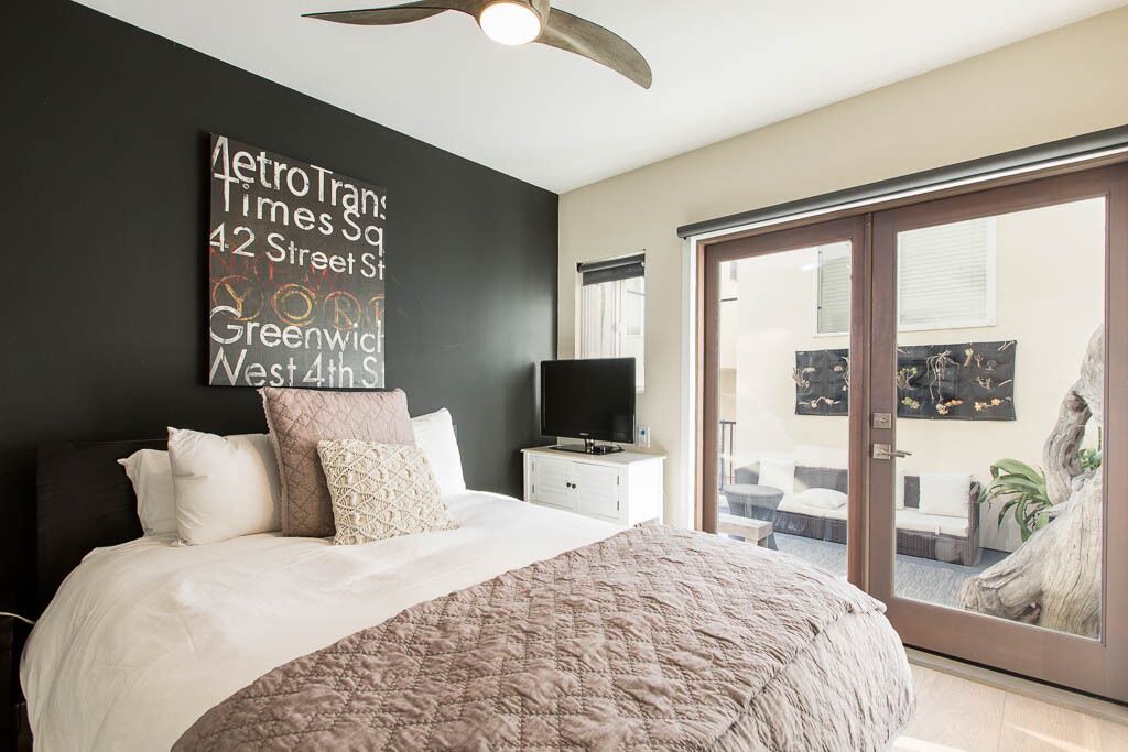 Photo of Bedroom in Gas Lamp Section