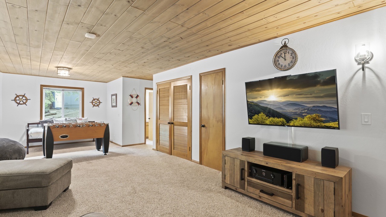 Photo of Bedroom in Cedar Glen
