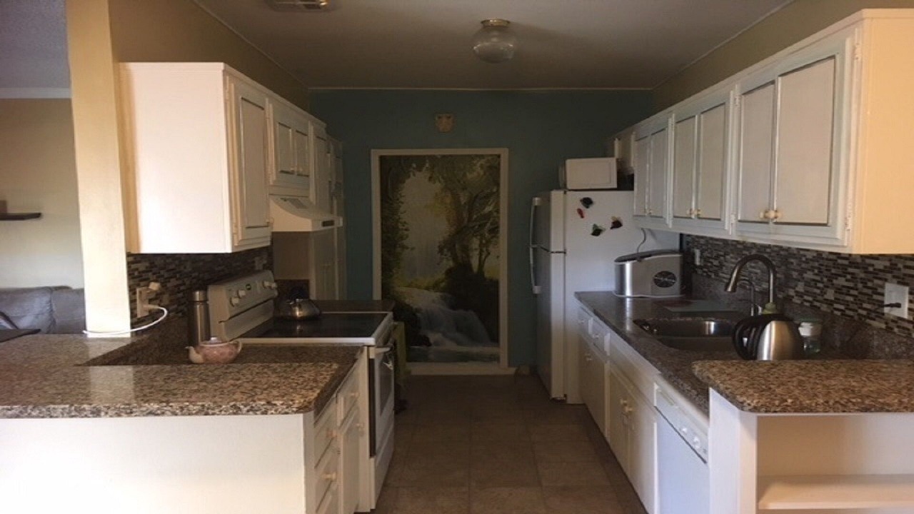 Photo of Kitchen in Encino