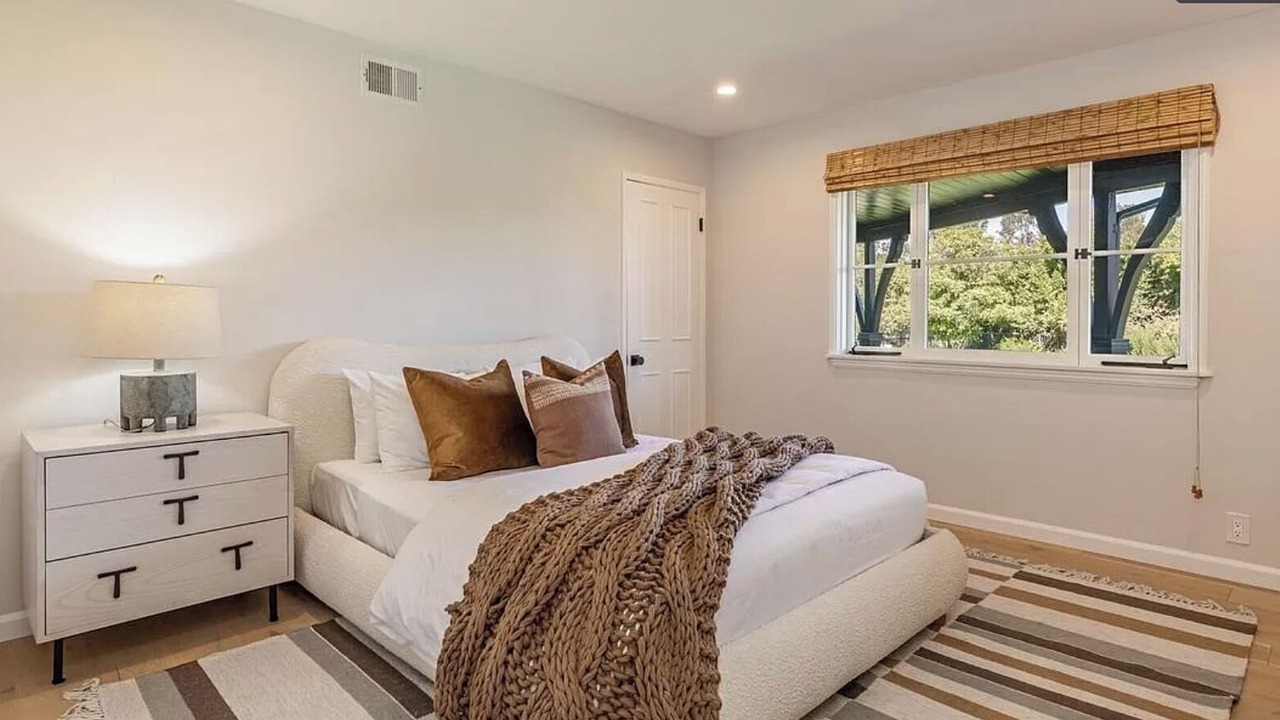 Photo of Bedroom in Brentwood