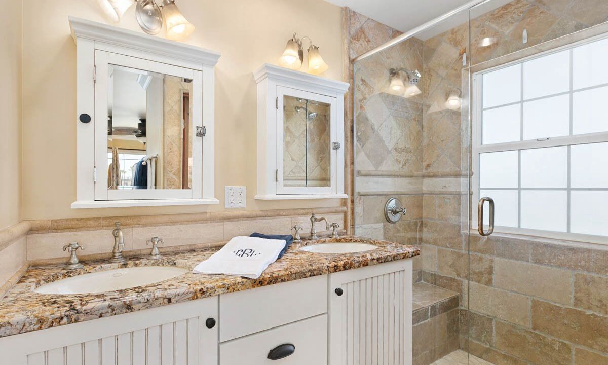 Photo of Bathroom in South Mission Beach