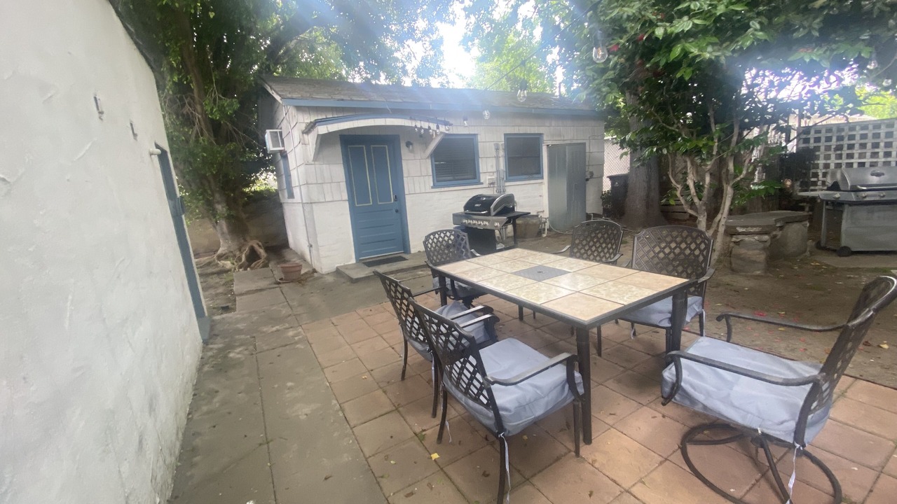 Photo of Outdoor in Sawtelle