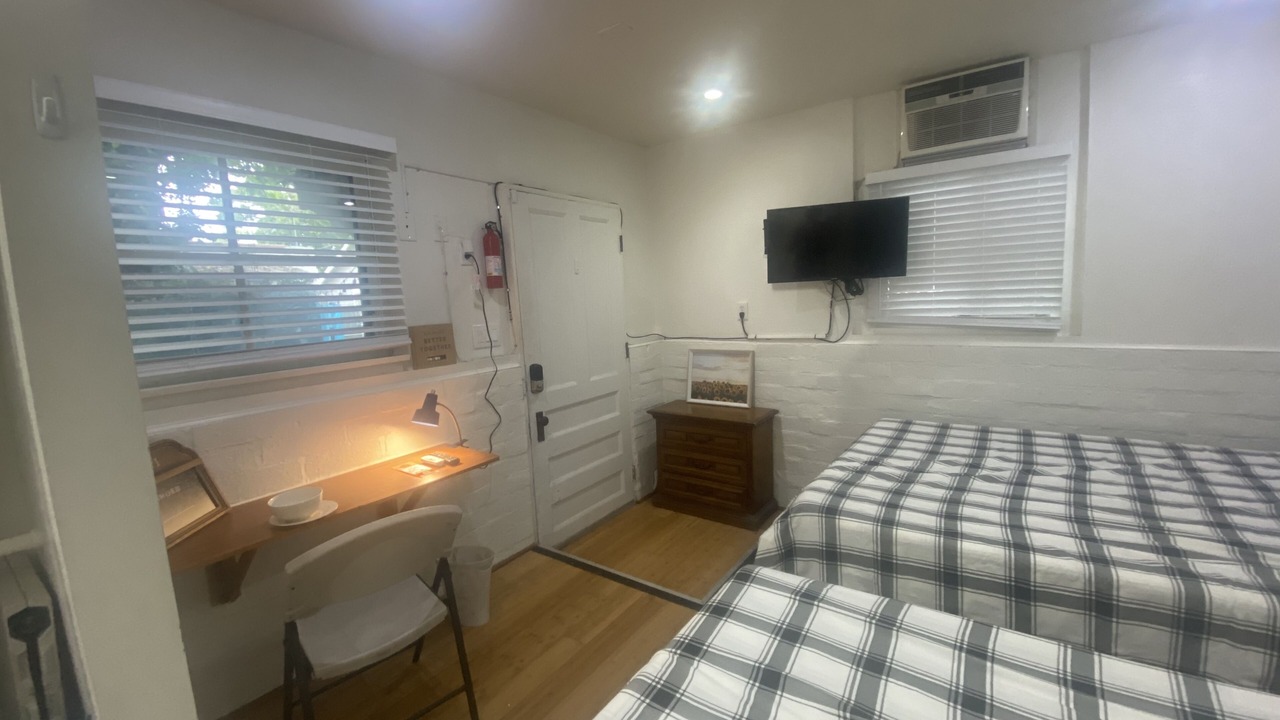 Photo of Bedroom in Sawtelle