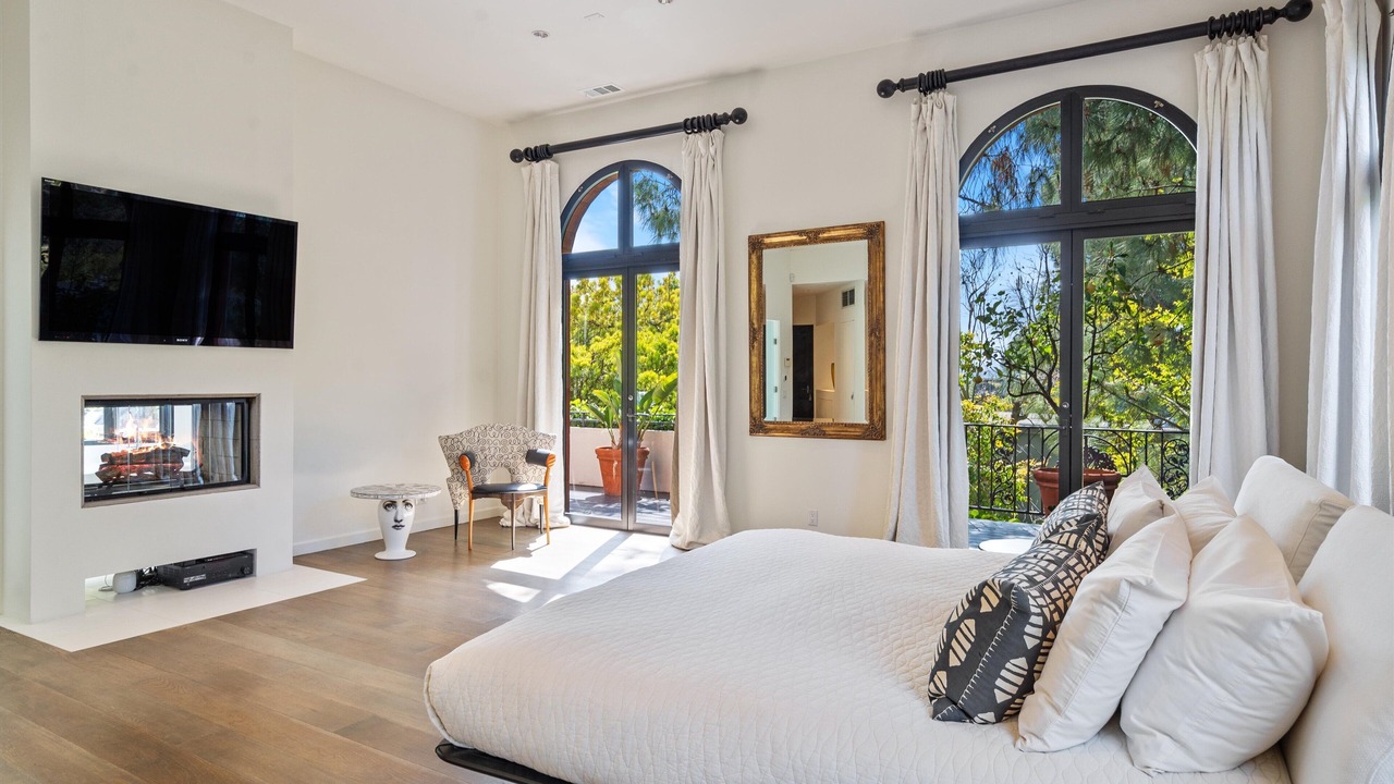 Photo of Bedroom in Beverly Hills