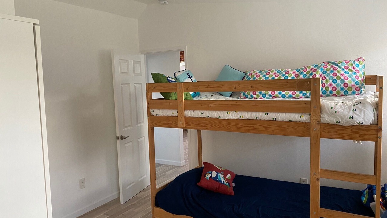 Photo of Bedroom in Pierpont Bay