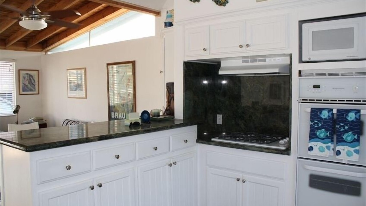 Photo of Kitchen in Pierpont Bay
