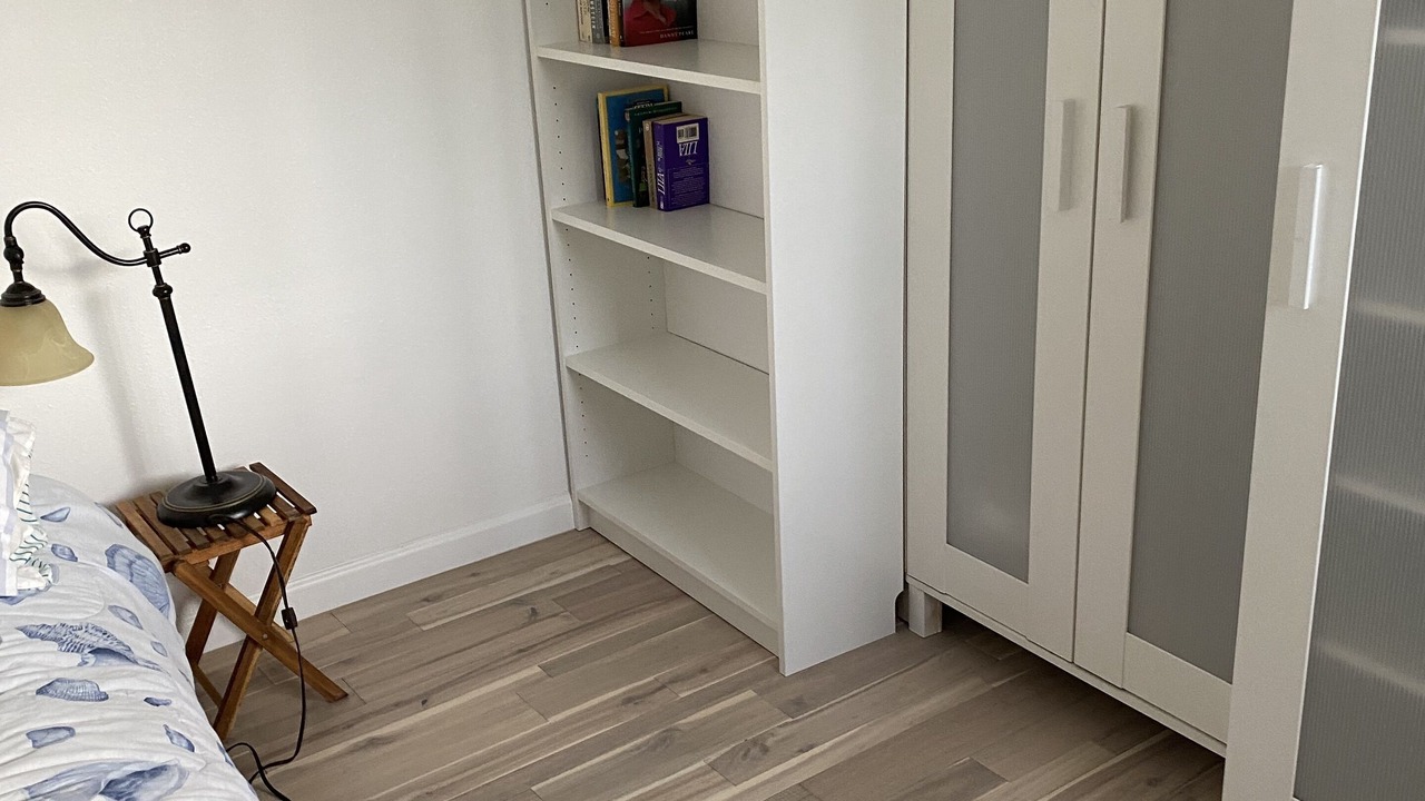 Photo of Bedroom in Pierpont Bay