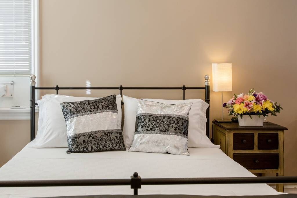 Photo of Bedroom in Burbank