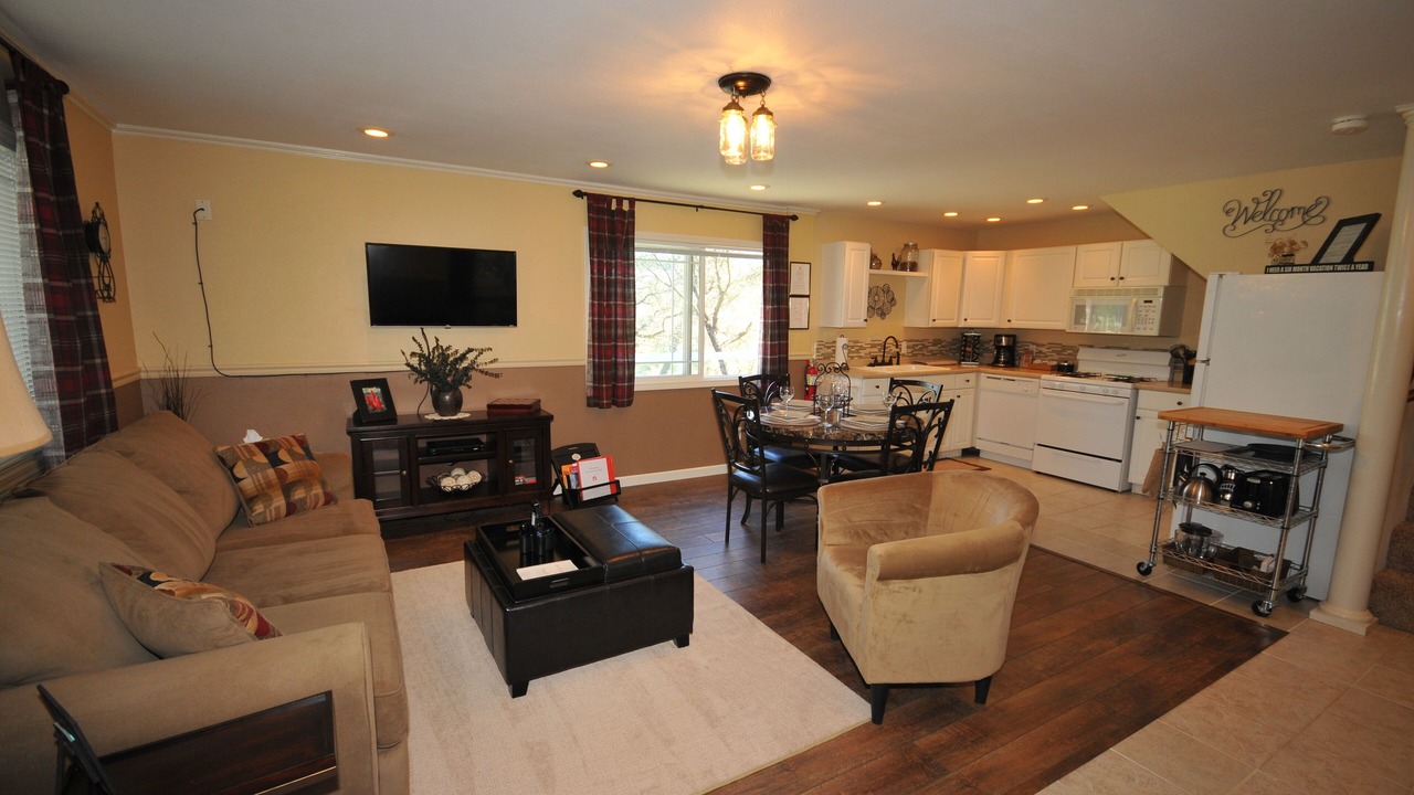 Photo of Livingroom in Mariposa
