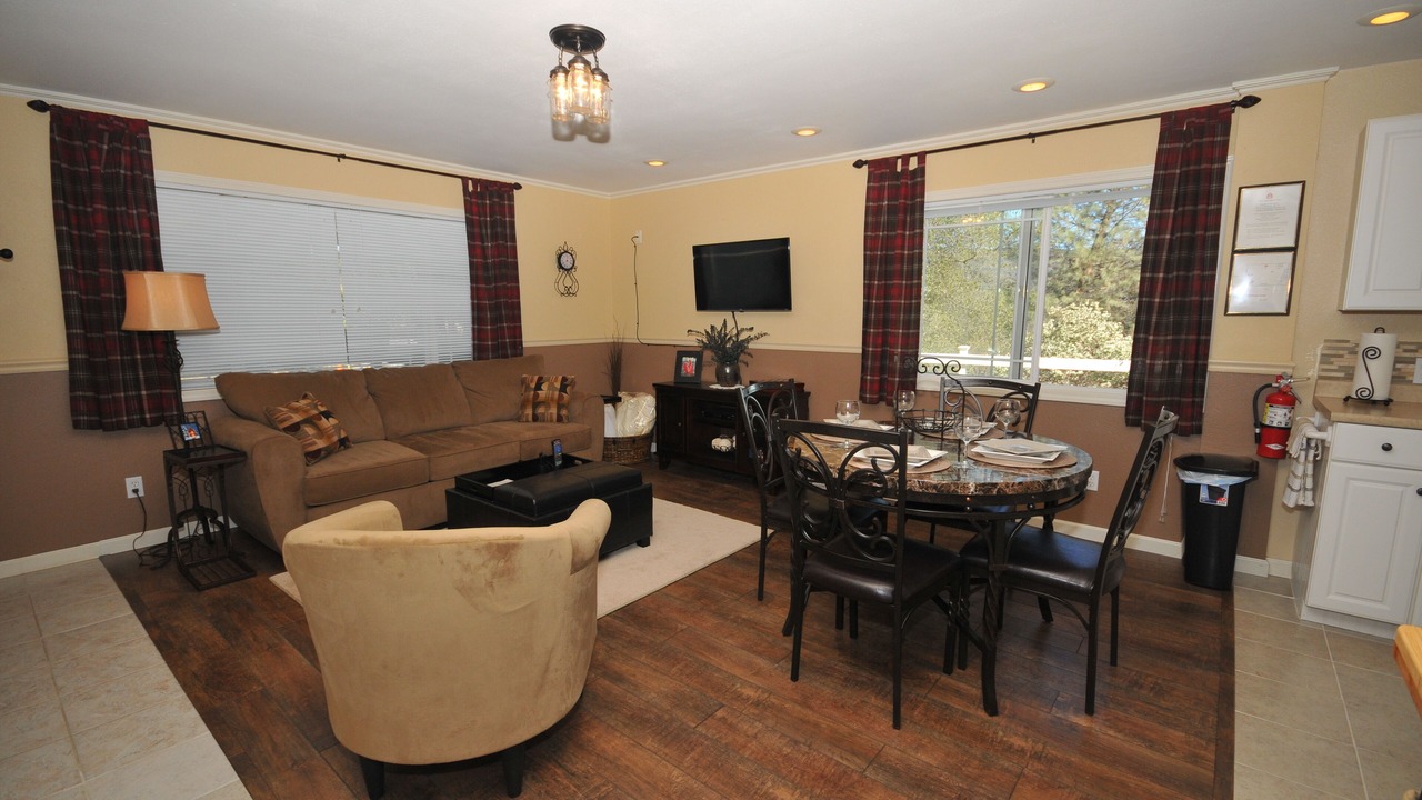 Photo of Livingroom in Mariposa