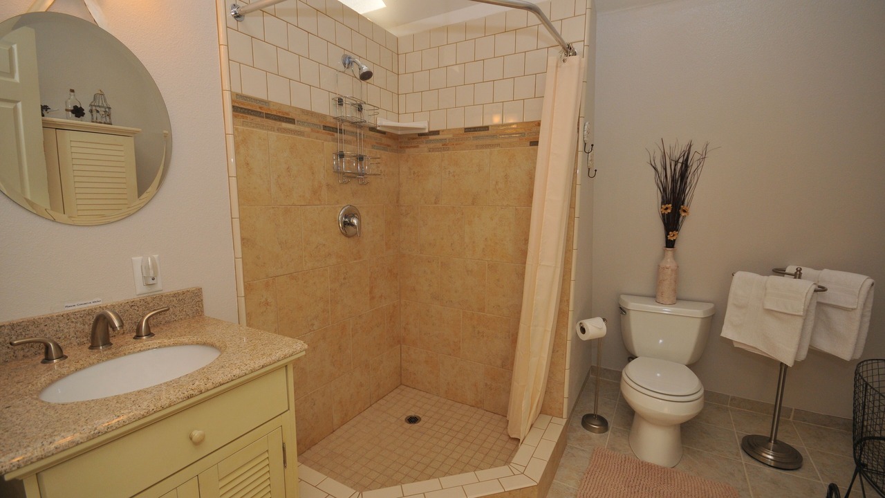 Photo of Bathroom in Mariposa