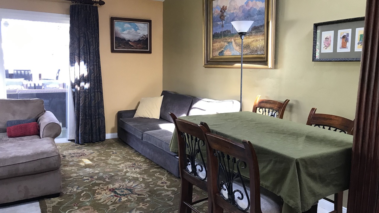 Photo of Livingroom in Riverview West