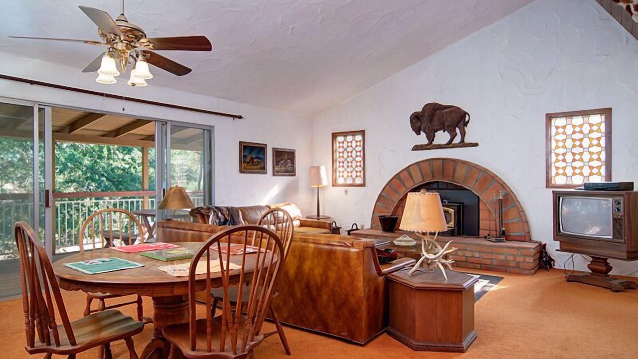 Photo of Livingroom in Julian