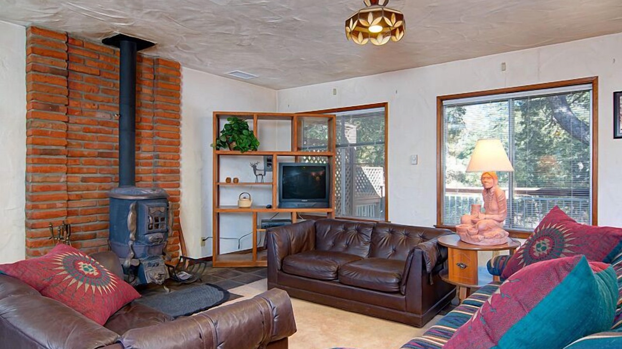 Photo of Livingroom in Julian