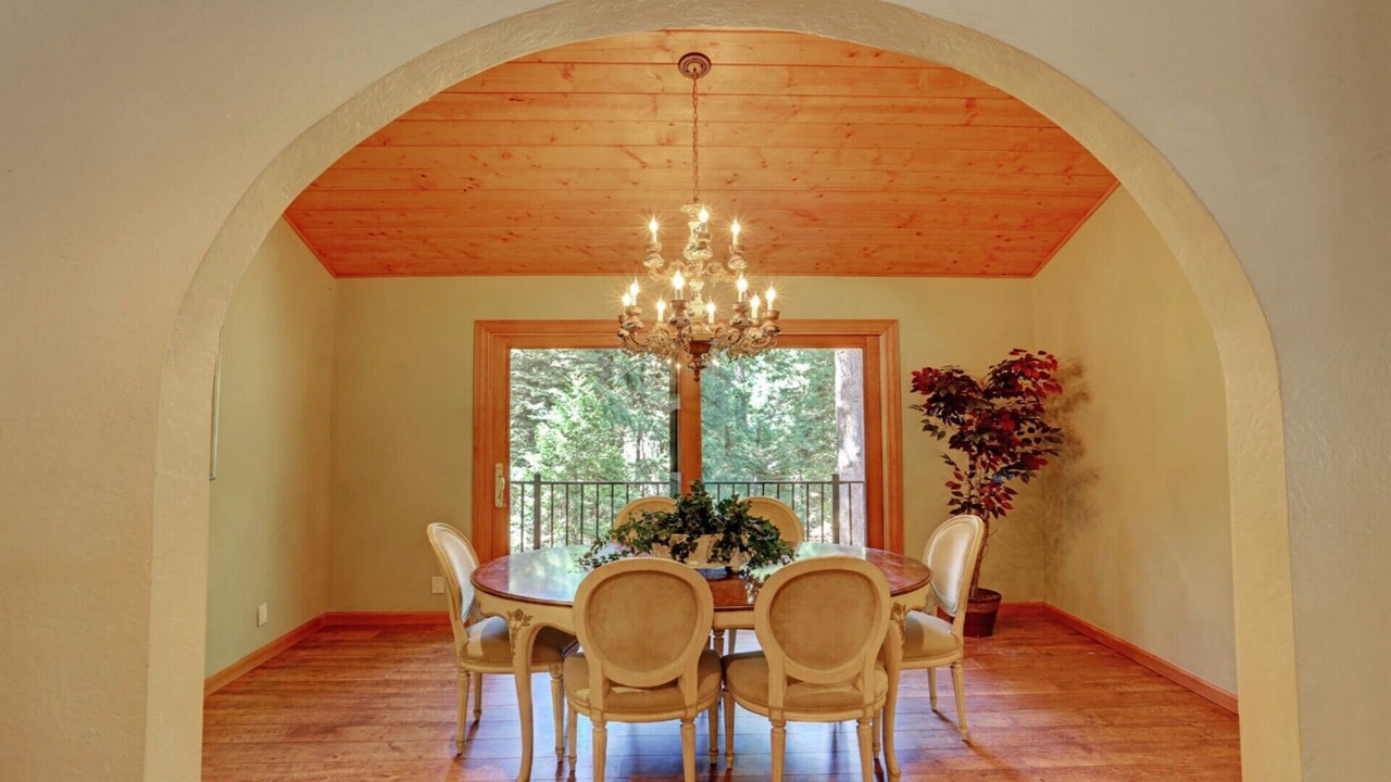 Photo of Bedroom in Pollock Pines