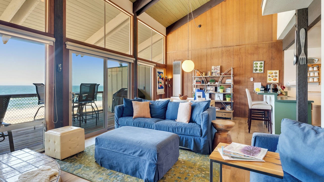 Photo of Livingroom in La Selva Beach