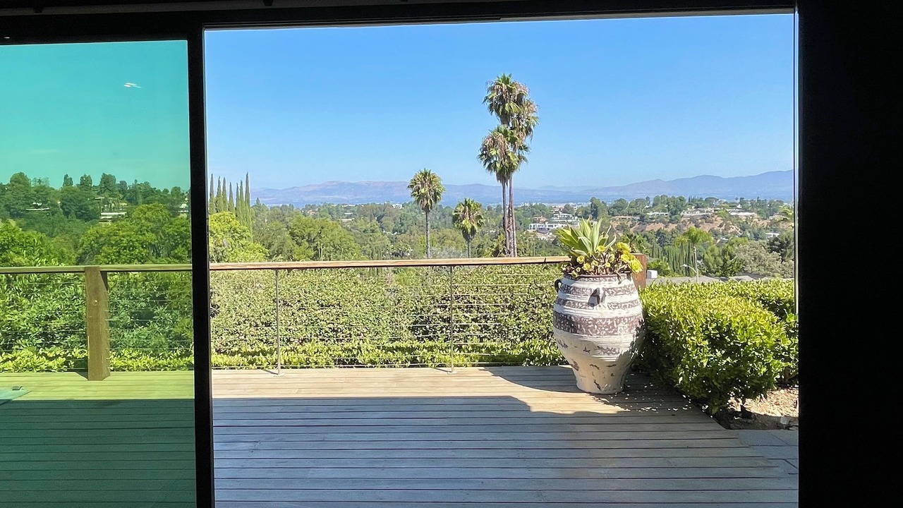 Photo of Others in Los Angeles