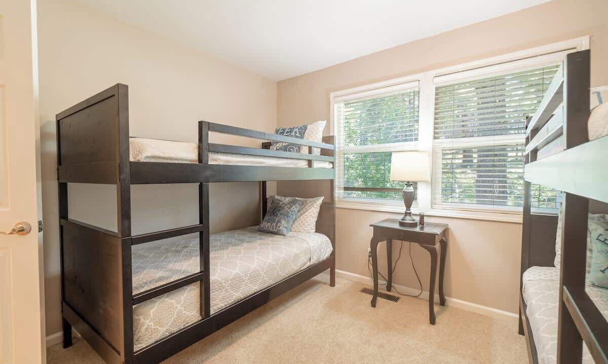 Photo of Bedroom in Ponderosa Palisades