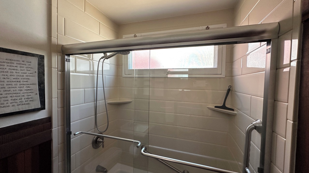 Photo of Bathroom in Balboa Island