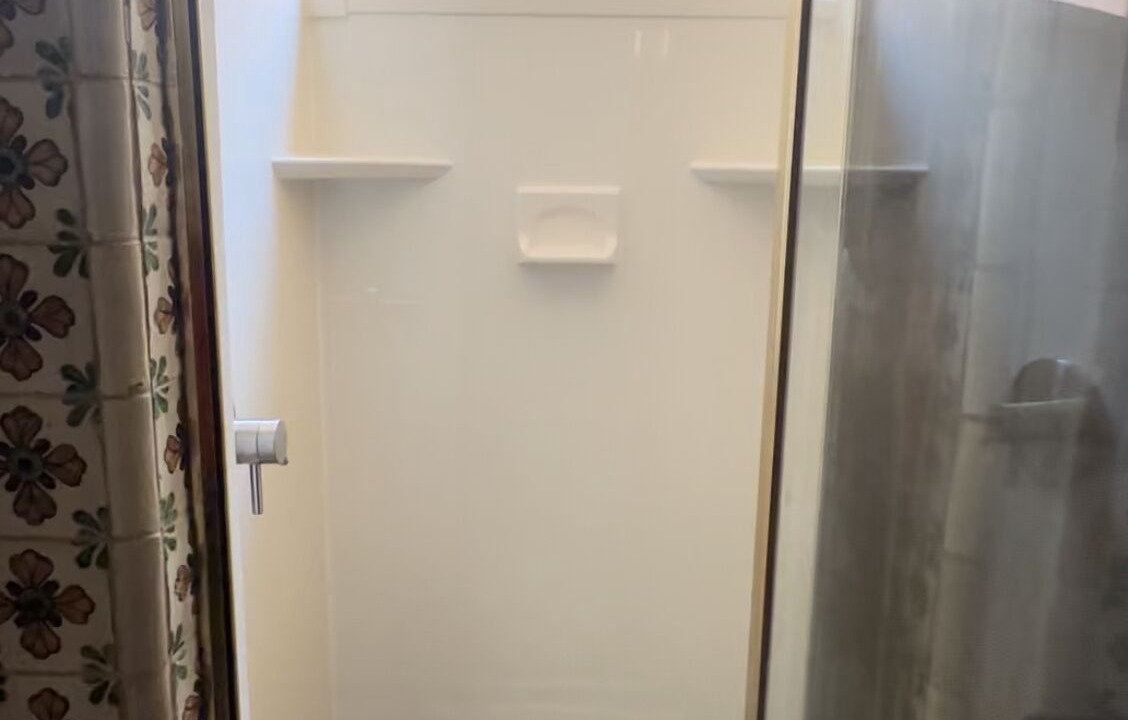 Photo of Bathroom in Balboa Island