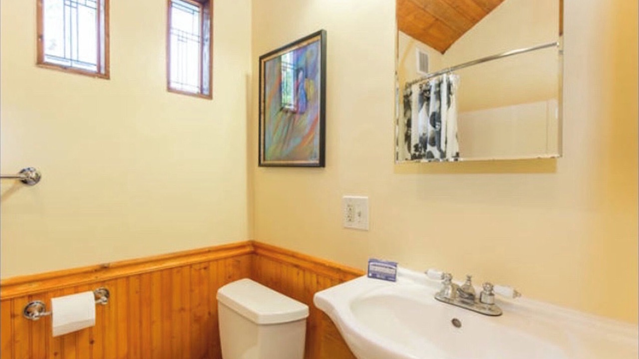 Photo of Bathroom in South Pasadena