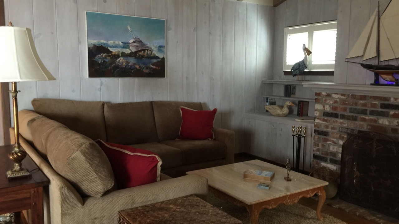Photo of Livingroom in Carmel Point