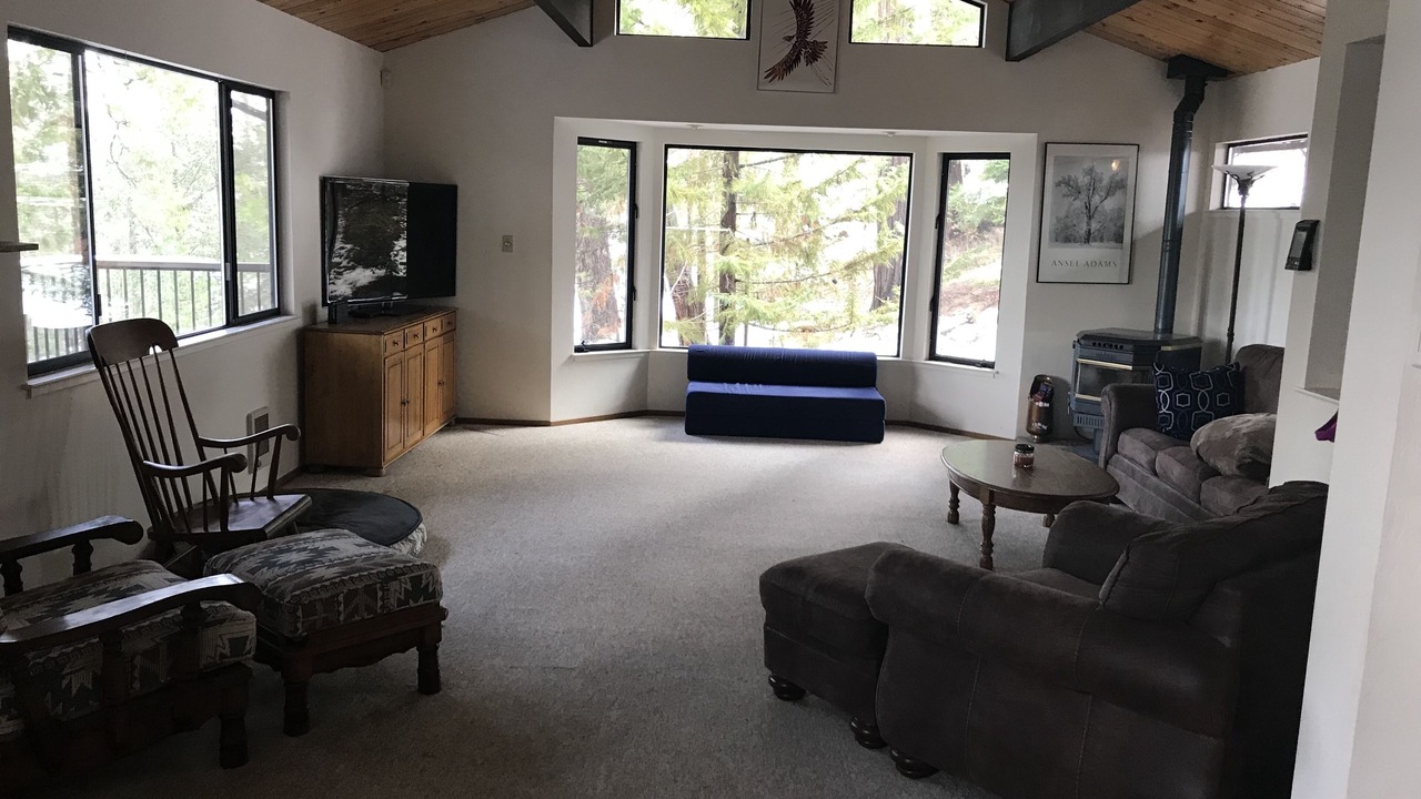 Photo of Bedroom in Groveland