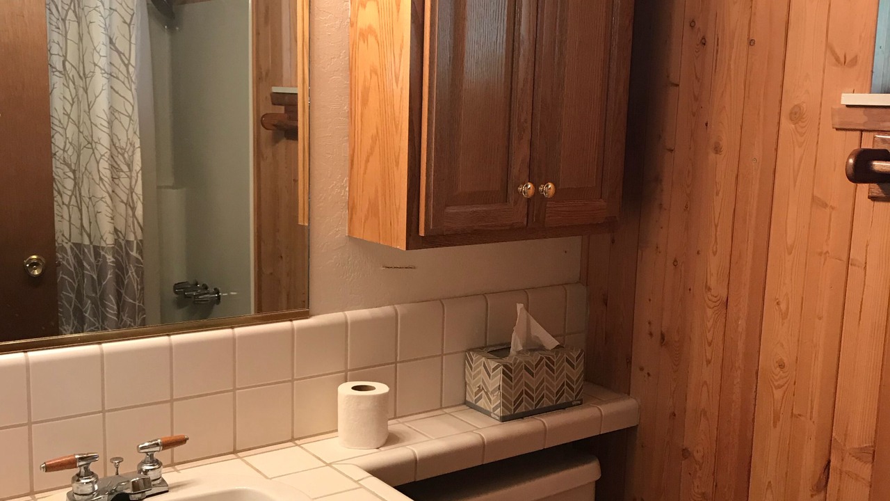 Photo of Bathroom in Groveland