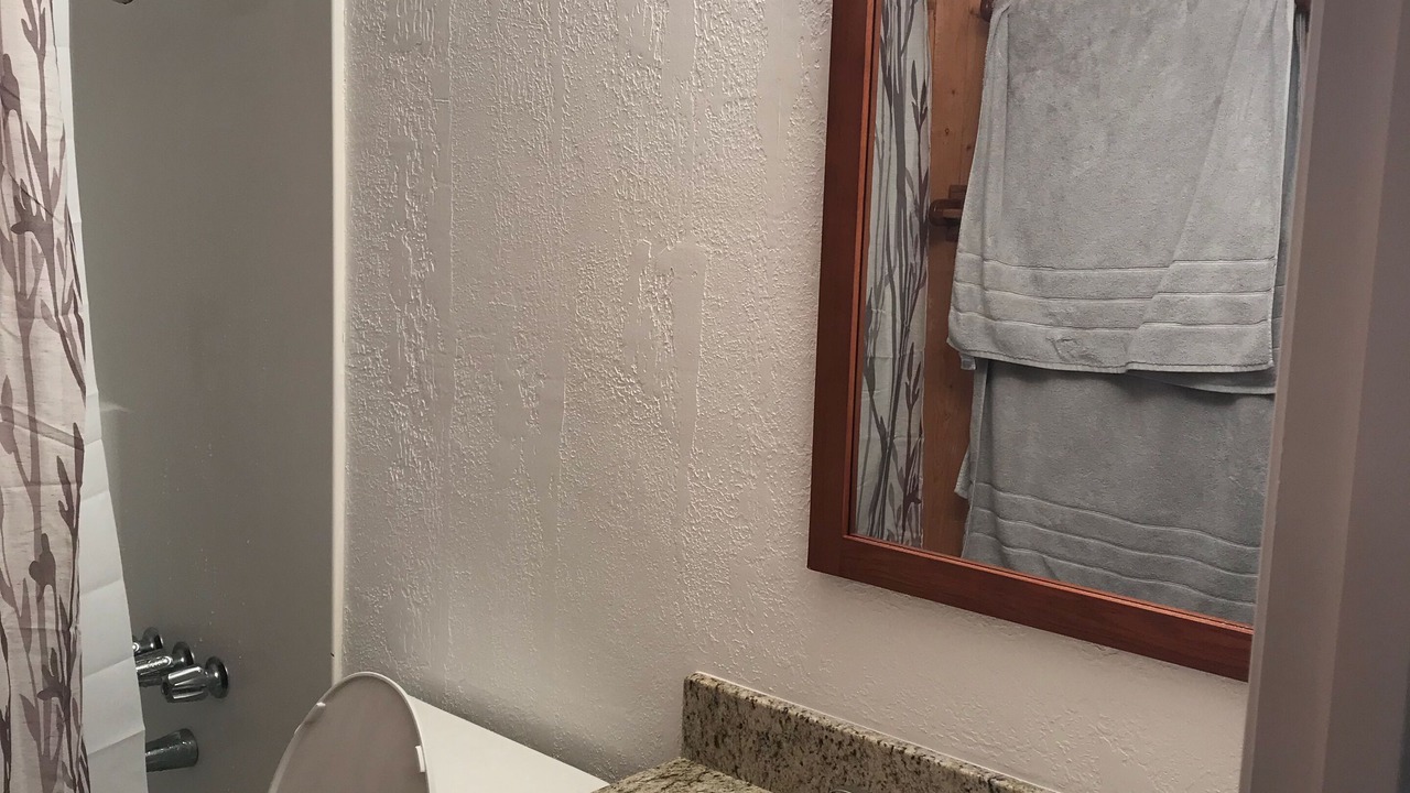 Photo of Bathroom in Groveland