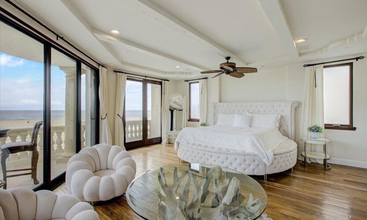 Photo of Bedroom in Hermosa Beach