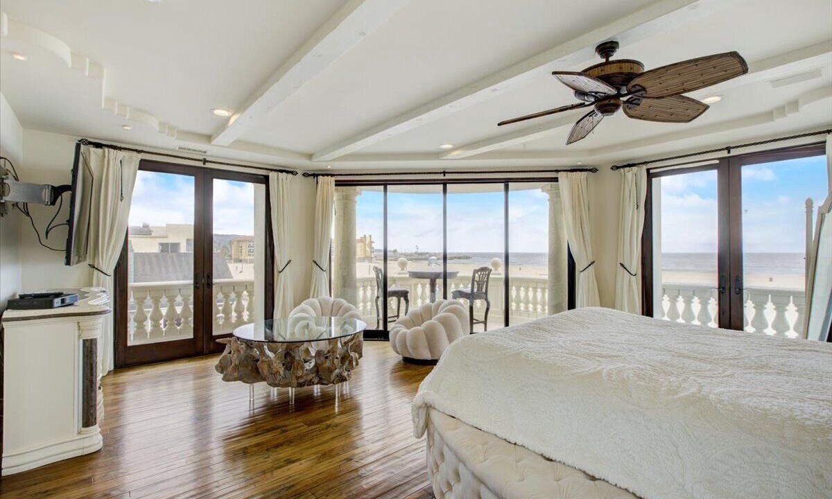 Photo of Bedroom in Hermosa Beach