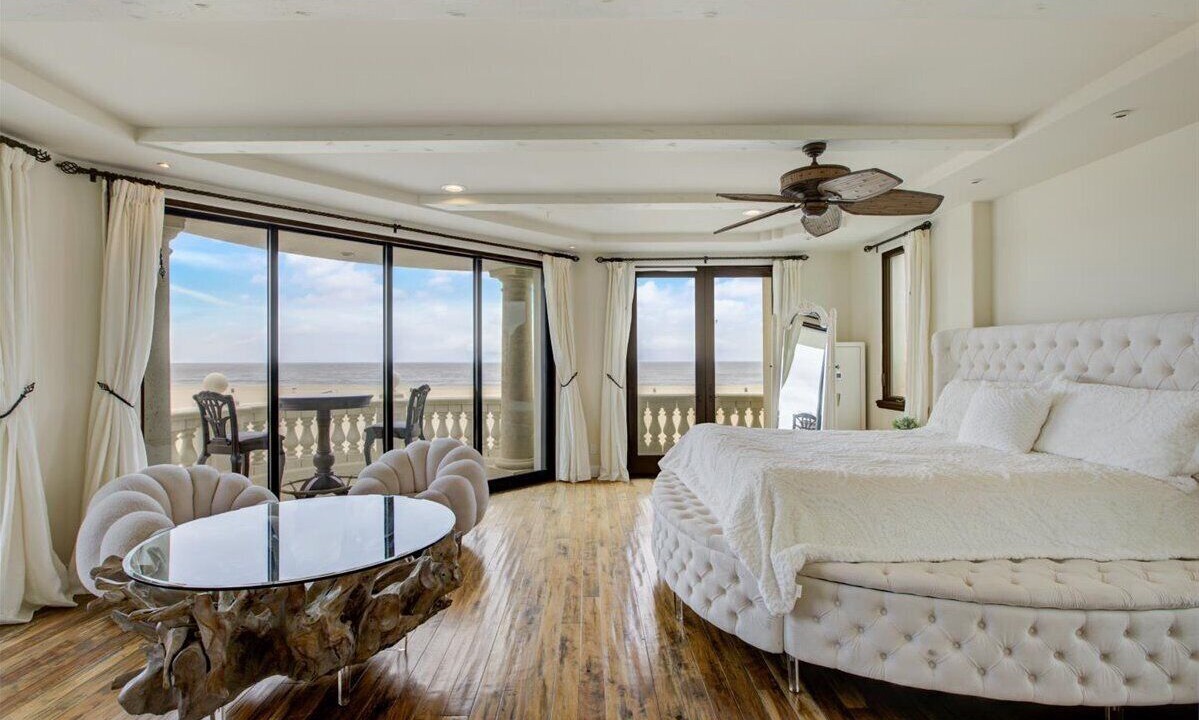 Photo of Bedroom in Hermosa Beach