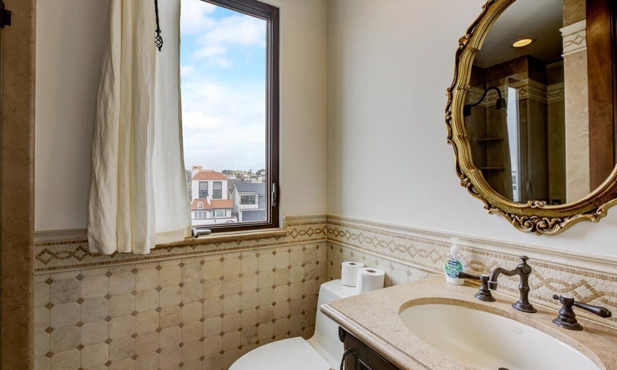Photo of Bathroom in Hermosa Beach