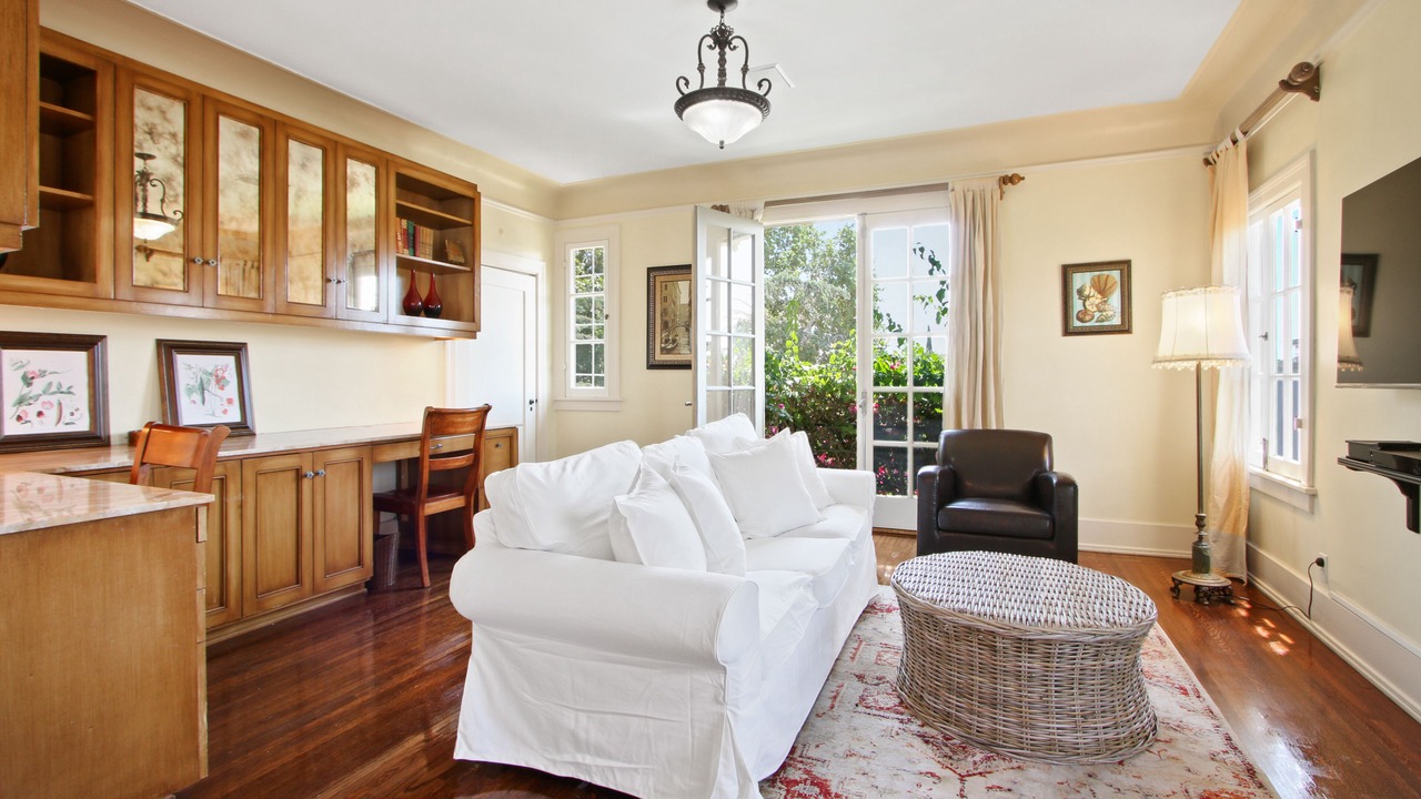 Photo of Livingroom in Larchmont