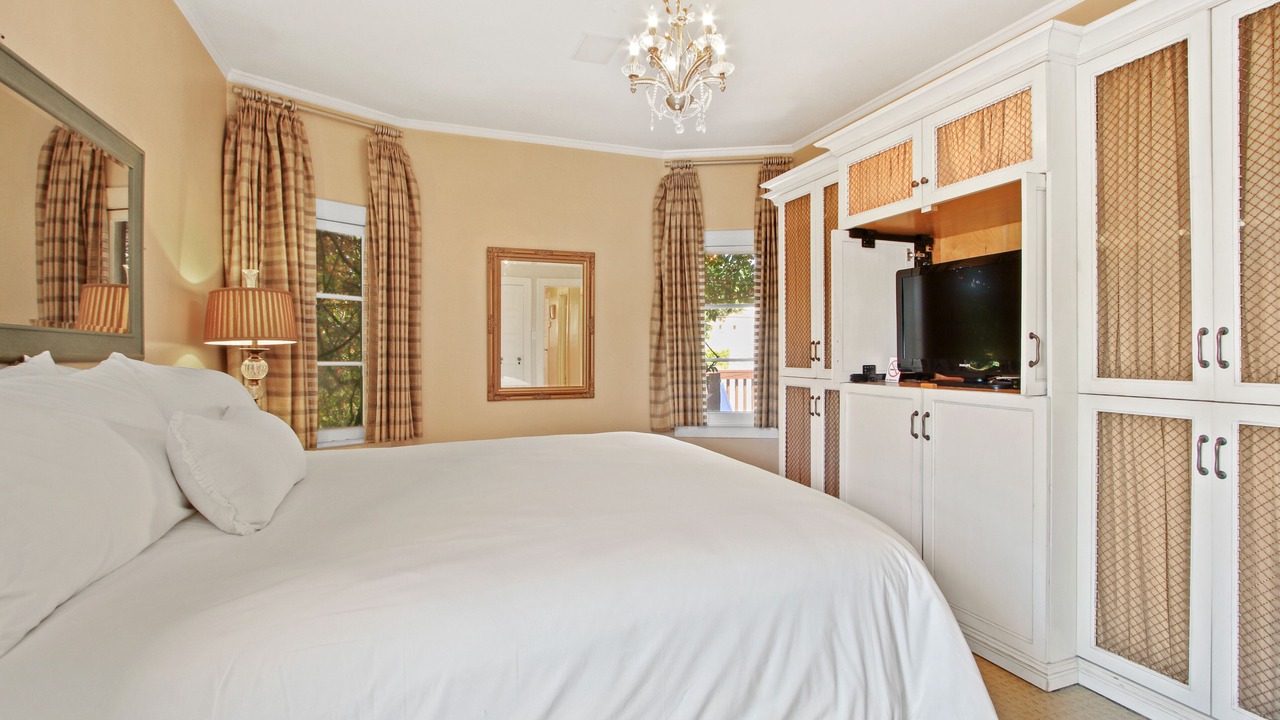 Photo of Bedroom in Larchmont