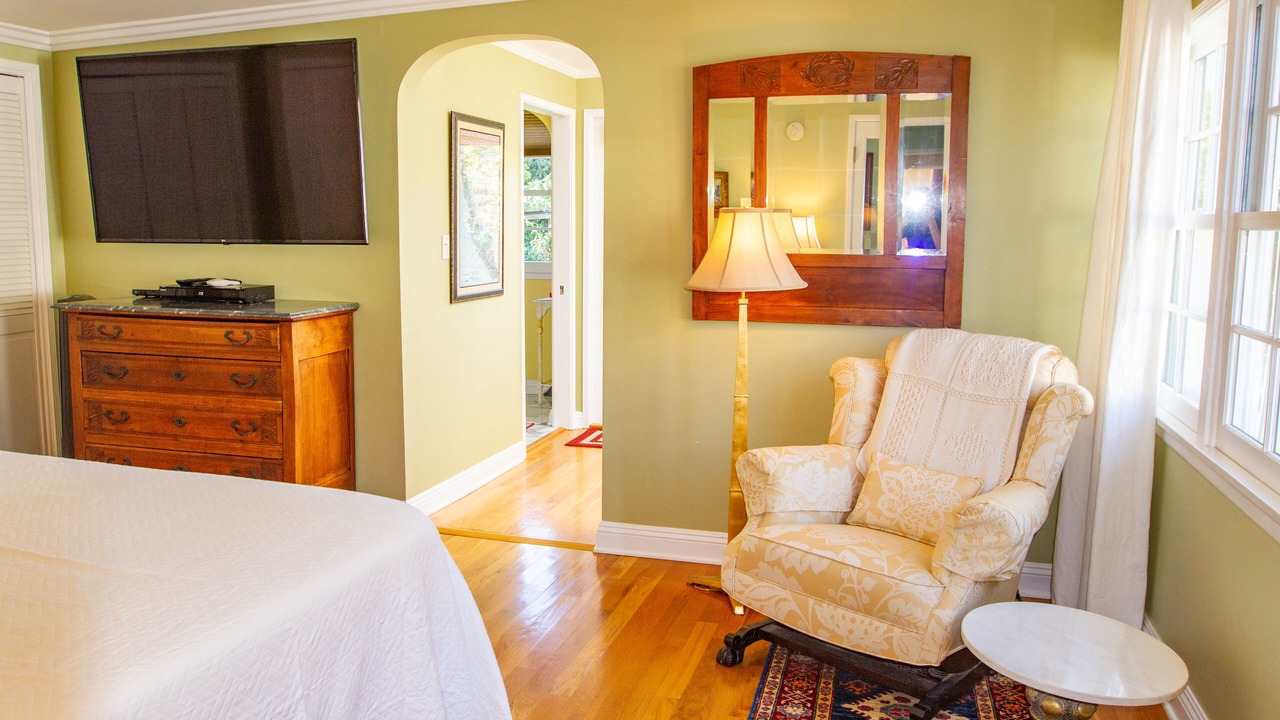 Photo of Bedroom in Pacific Palisades