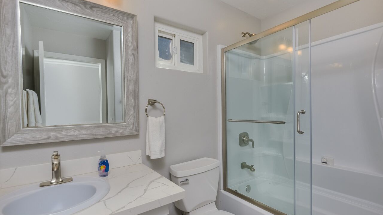 Photo of Bathroom in South Mission Beach