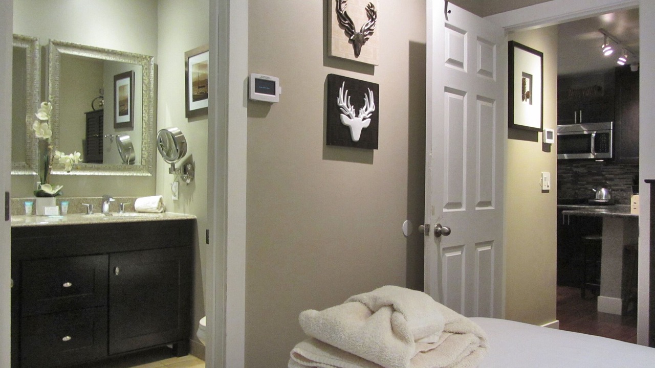 Photo of Bedroom in Lakeside Park