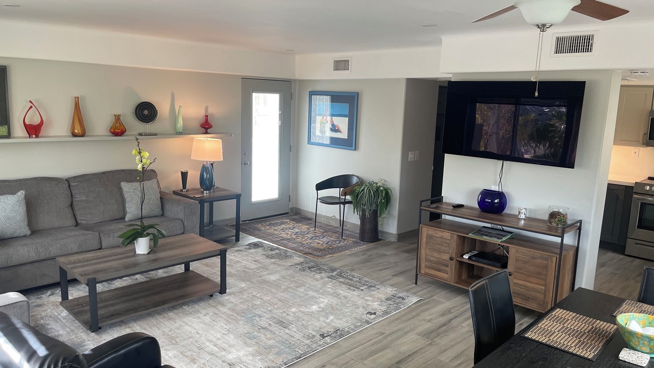 Photo of Livingroom in Desert Hot Springs
