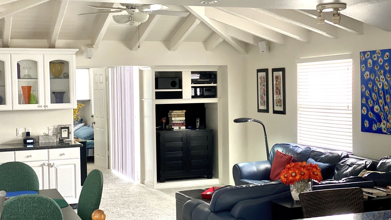 Photo of Livingroom in La Jolla Shores