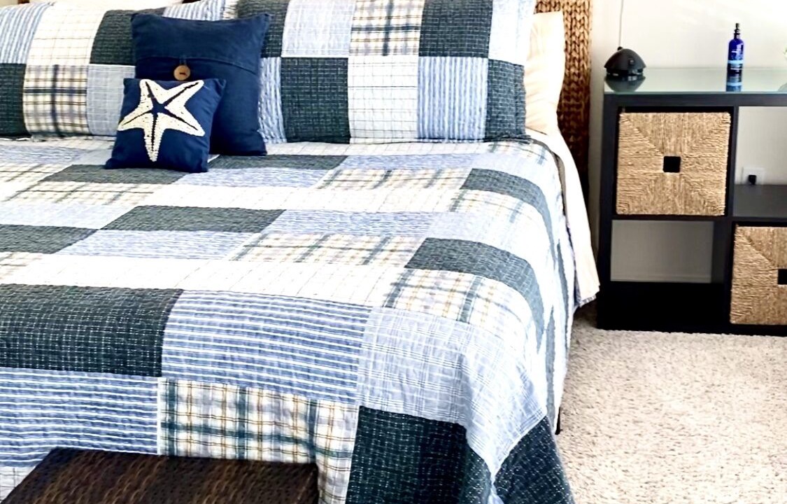Photo of Bedroom in La Jolla Shores