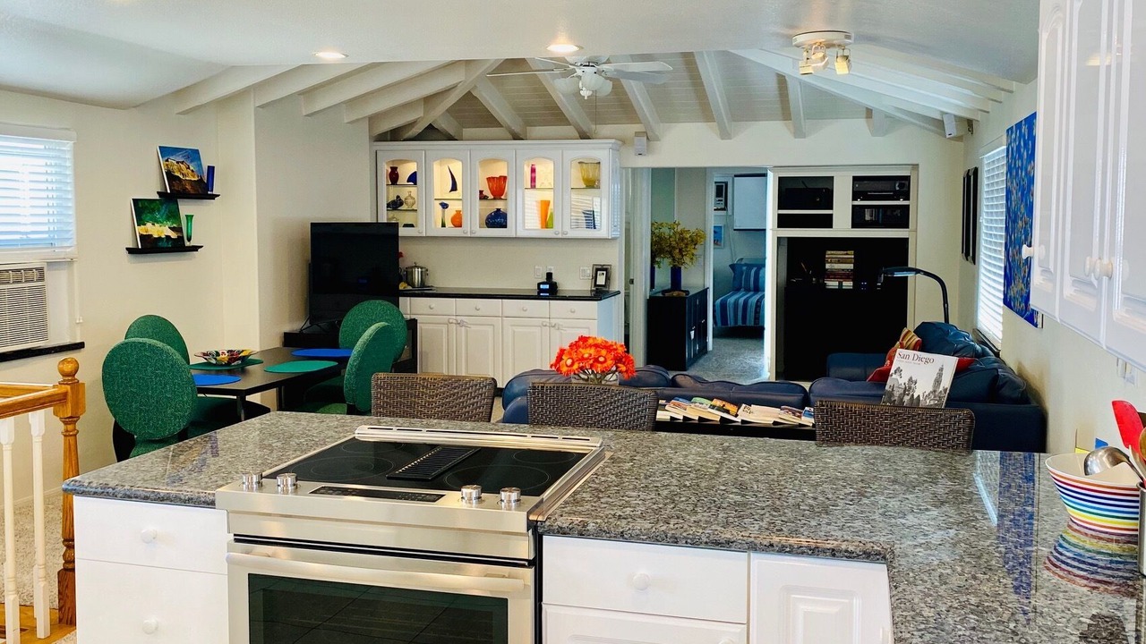 Photo of Kitchen in La Jolla Shores