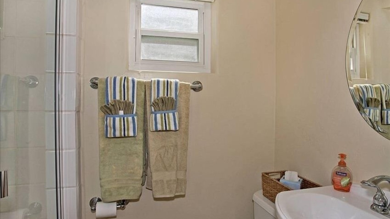 Photo of Bathroom in South Mission Beach