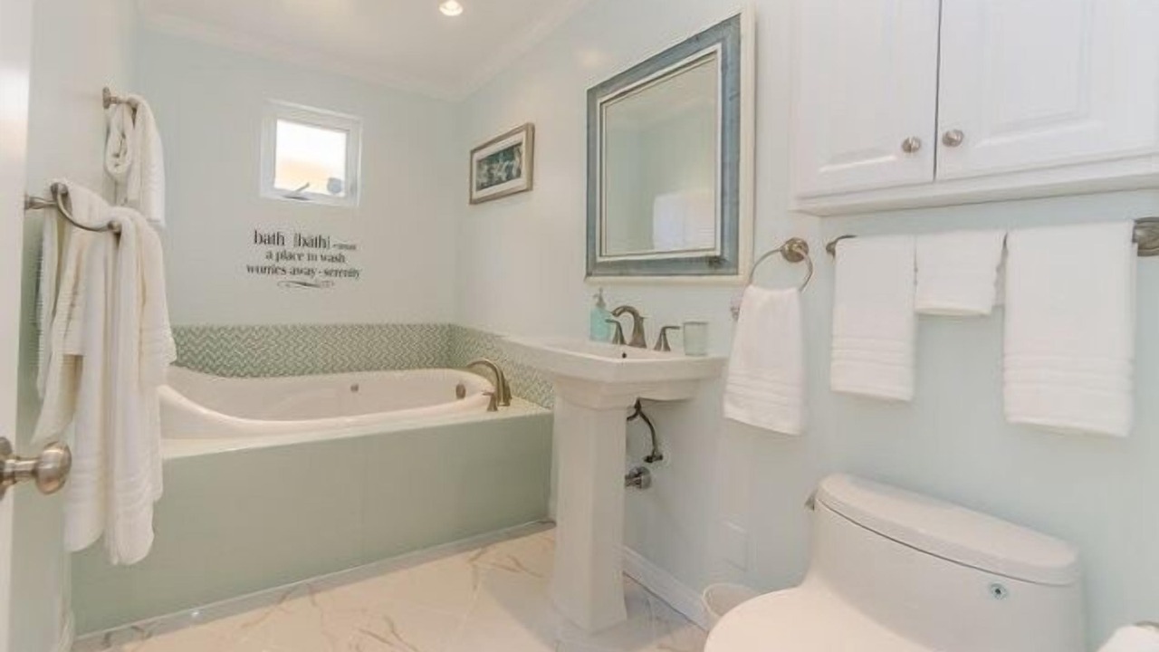 Photo of Bathroom in South Redondo